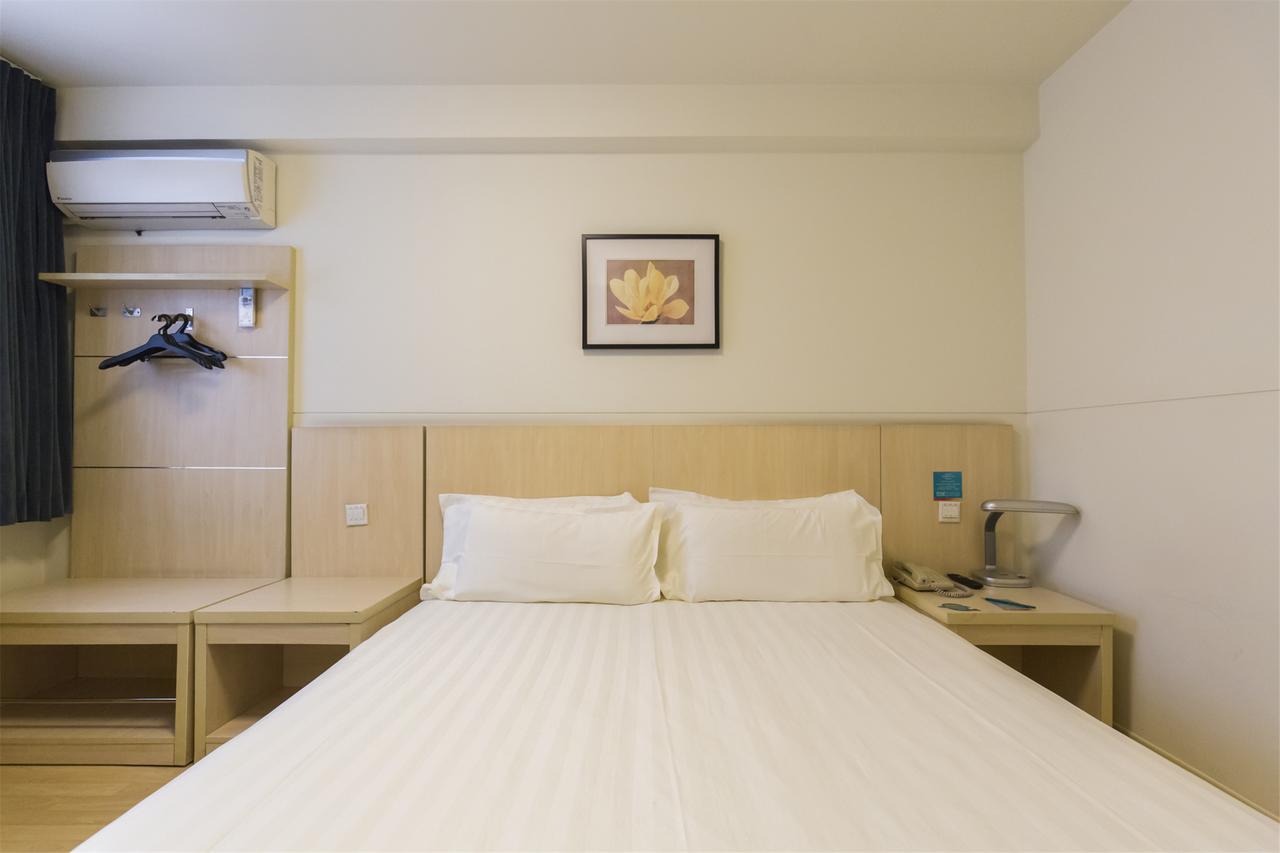 Jingjiang Inn Shanghai Hutai Road Zewnętrze zdjęcie